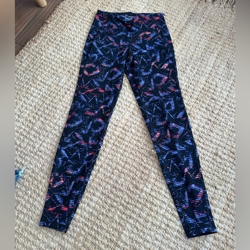 Old Navy Geometric Design Leggings